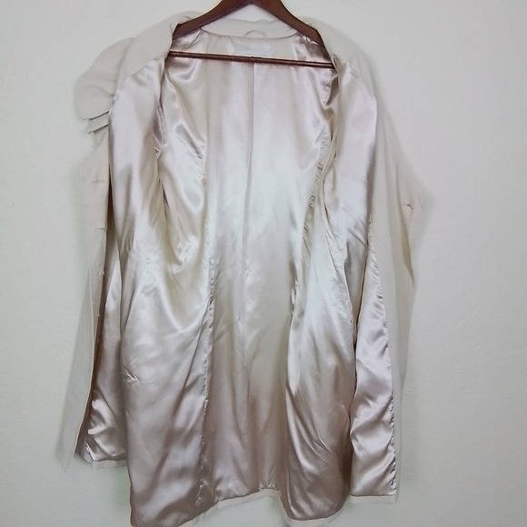 New York & Company Beige Ruffle Notch Collar 4 Button Belted Trench Coat XL - Picture 3 of 16